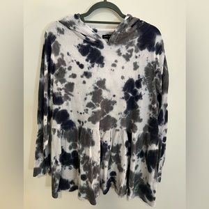 Lane Bryant Tie Dye Peplum Cut Sweatshirt Size 18/20 NWOT